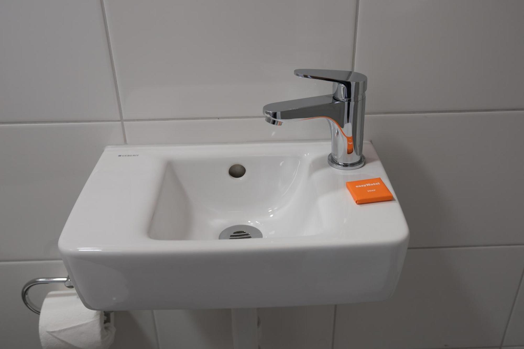 Easyhotel Zuerich Main Station Eksteriør bilde