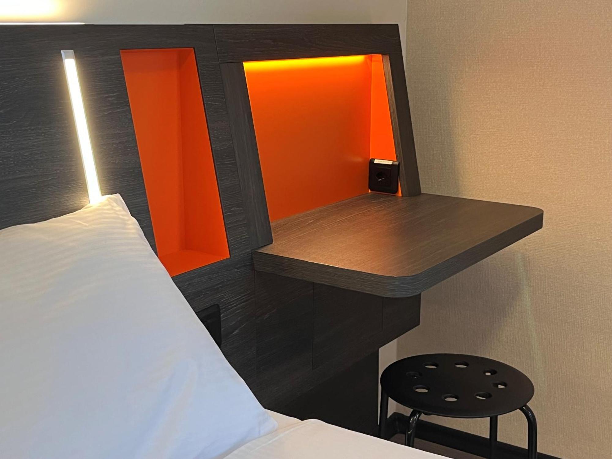 Easyhotel Zuerich Main Station Eksteriør bilde