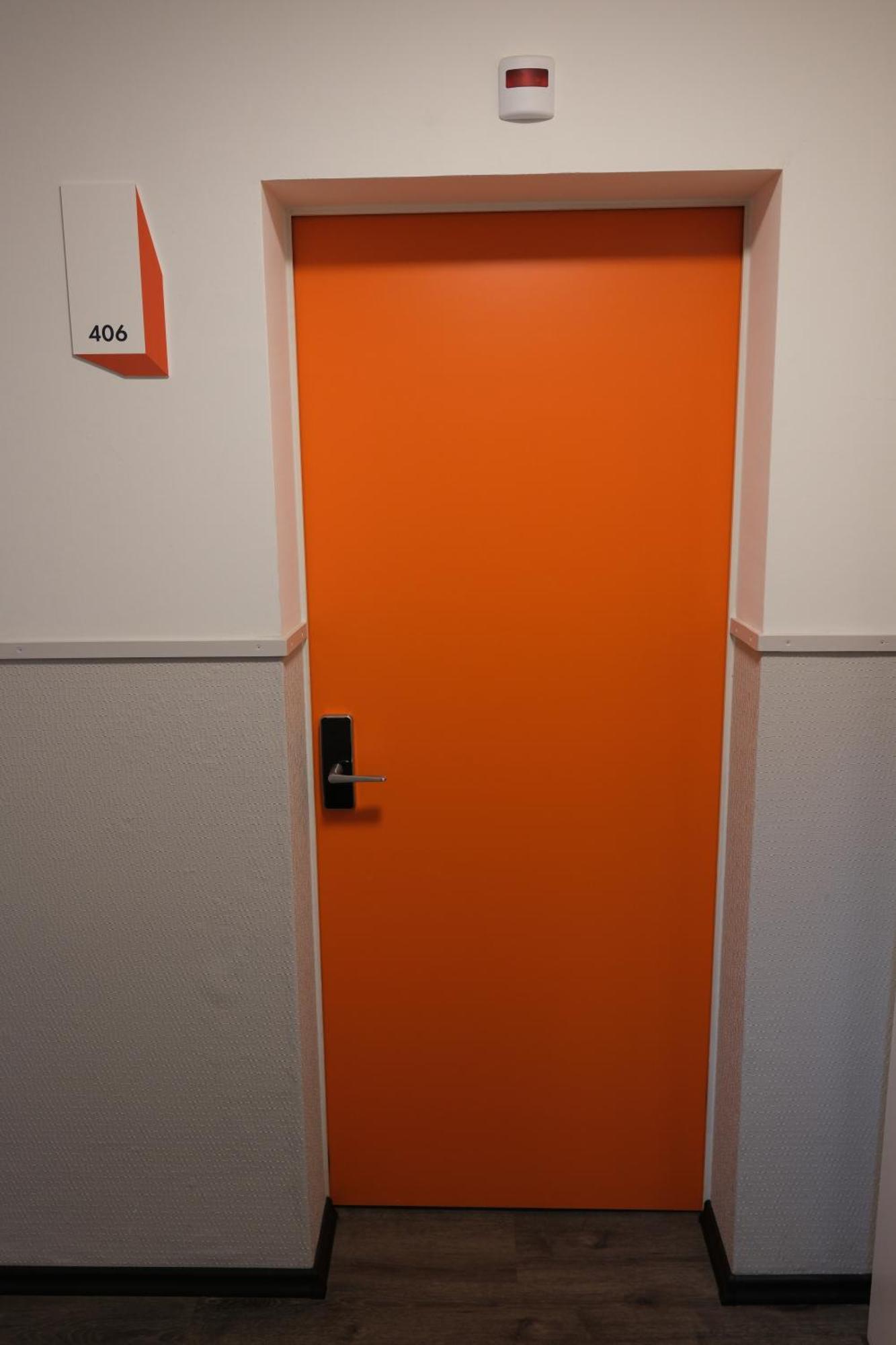 Easyhotel Zuerich Main Station Rom bilde