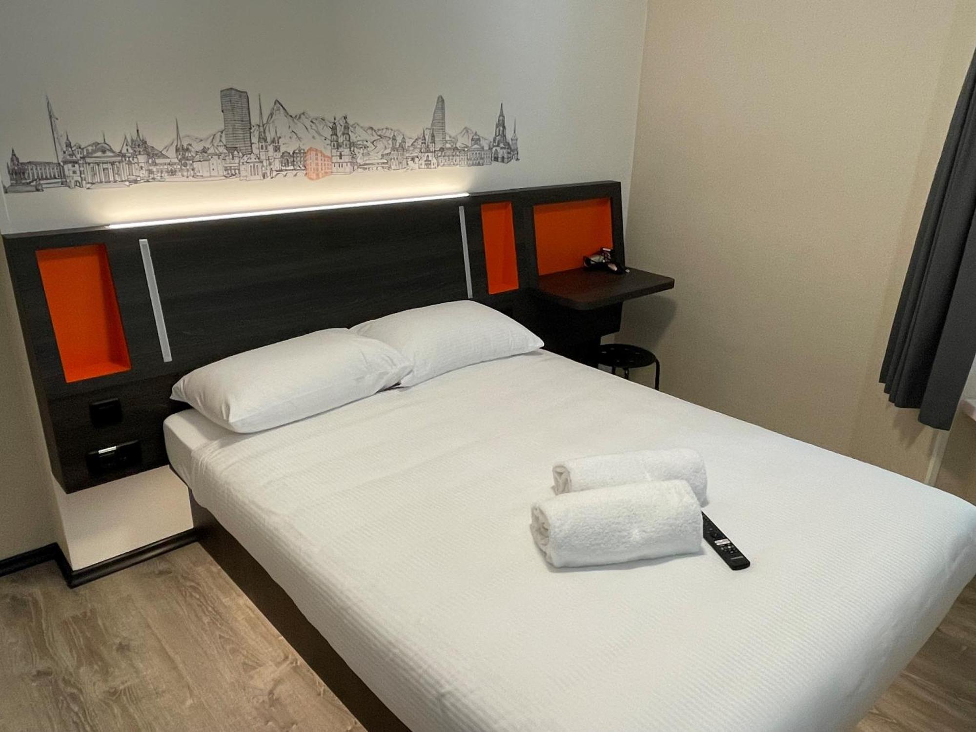 Easyhotel Zuerich Main Station Eksteriør bilde